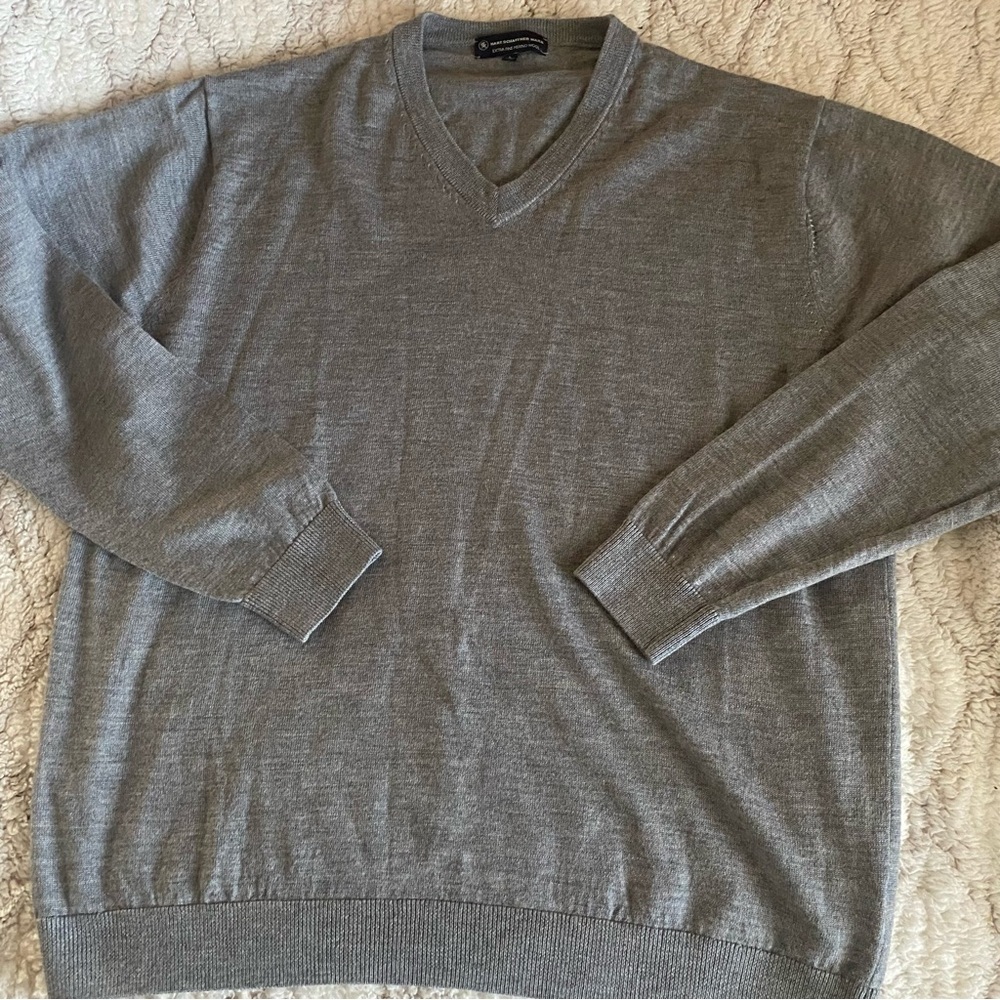 Hart Schaffner Marx Sweater Gray Grey Extra Fine Marino Wool Men’s Large V Neck